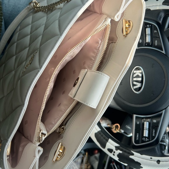 Almost brand new kate spade bag and wallet set - Picture 4 of 4